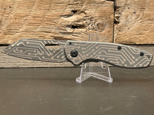 Custom Engraved Circuit Pattern Buck Knife – Blade of Precision